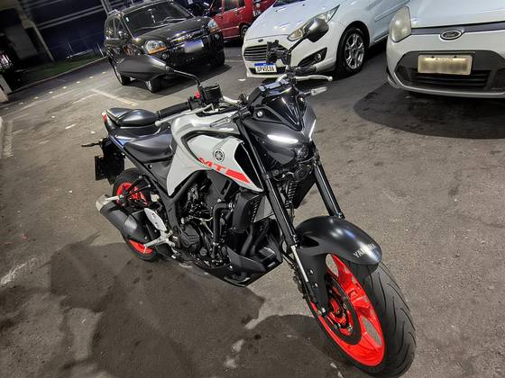YAMAHA MT-03 ABS YAMAHA MT-03 ABS